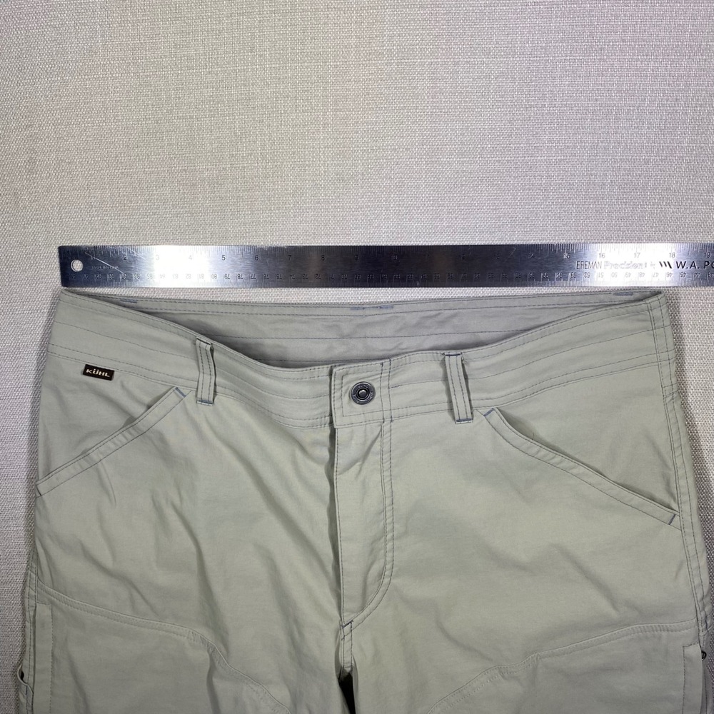 Kuhl Mens Renegade Shorts Khaki Dark Tan Cargo Size 35 - Picture 3 of 10